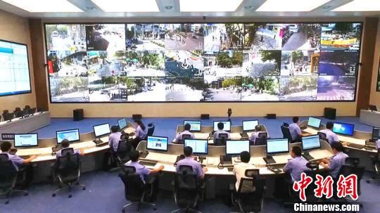 图为江苏省公安厅大数据指挥服务中心。　苏宫新 摄
