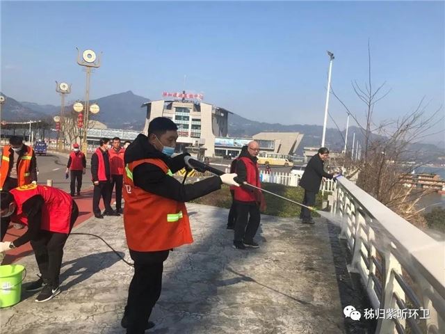 紫昕环卫人：春节坚守岗位 用心扮靓城市