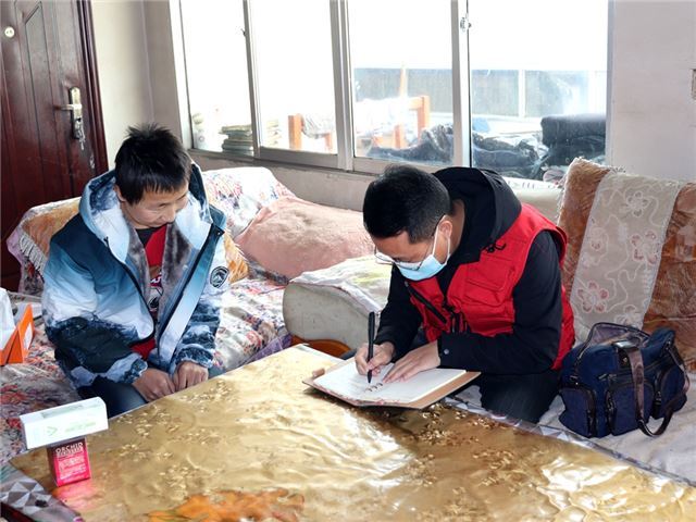 青海省五彩路慈爱公益促进会2022年度春季奖助金发放工作圆满结束