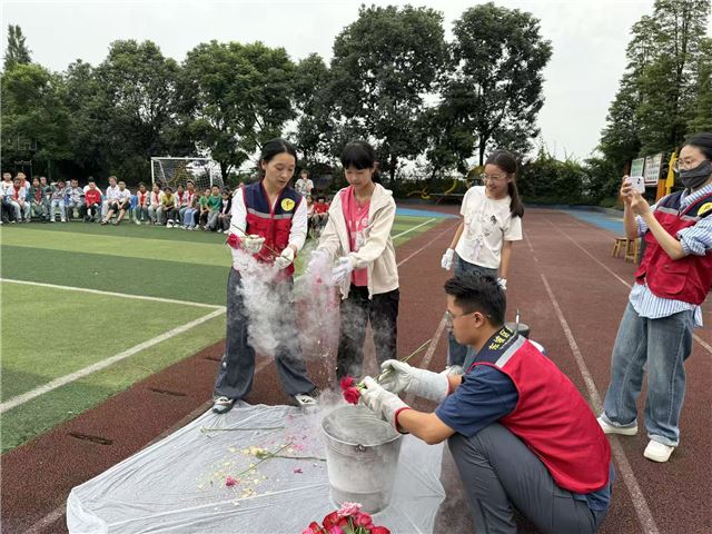 22305296475393863_140.jpg 22305296475393863_140.jpg