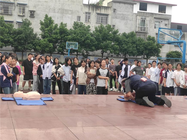 18032237747200140_140.png 18032237747200140_140.png