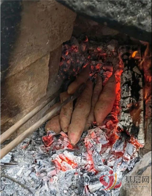 14493135619617392_75.jpg 14493135619617392_75.jpg