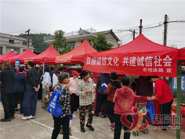 2305474782204268_75.png 2305474782204268_75.png