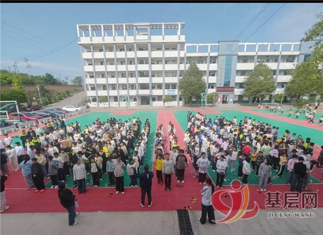 14024875469134820_75.jpg 14024875469134820_75.jpg