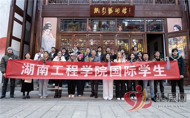 19540904388441007_137.jpg 19540904388441007_137.jpg