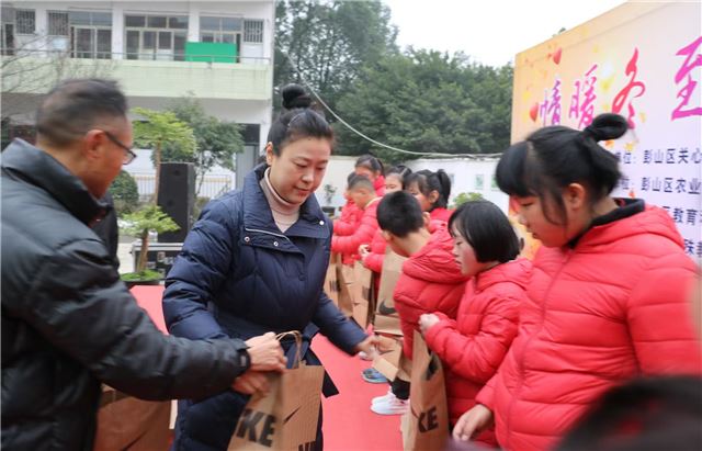 2349308664333776_140.jpg 2349308664333776_140.jpg